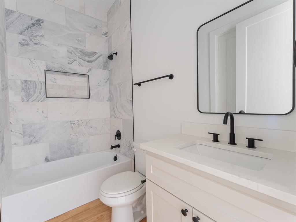 Edmor Rochester - Residential