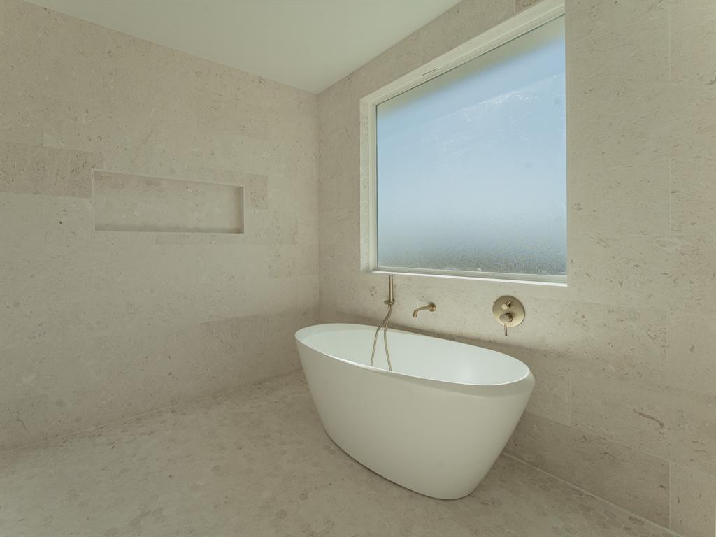 Edmor Rochester - Residential