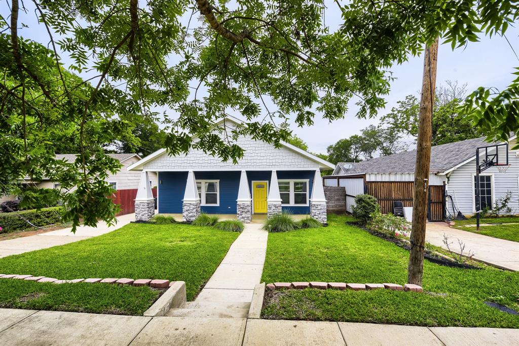 210 W Oak Street