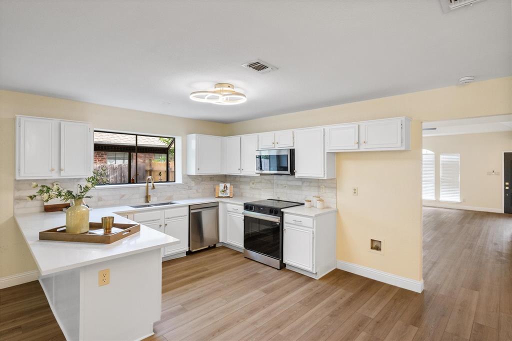 Huntington Village Ph III Add - Residential