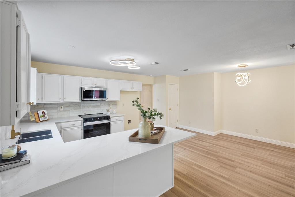 Huntington Village Ph III Add - Residential