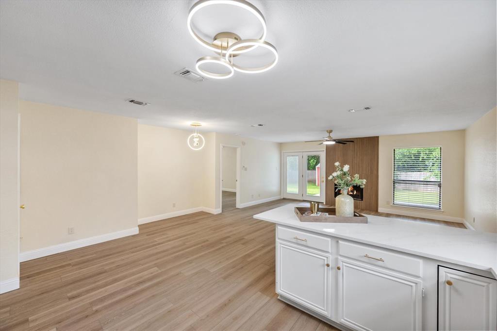 Huntington Village Ph III Add - Residential