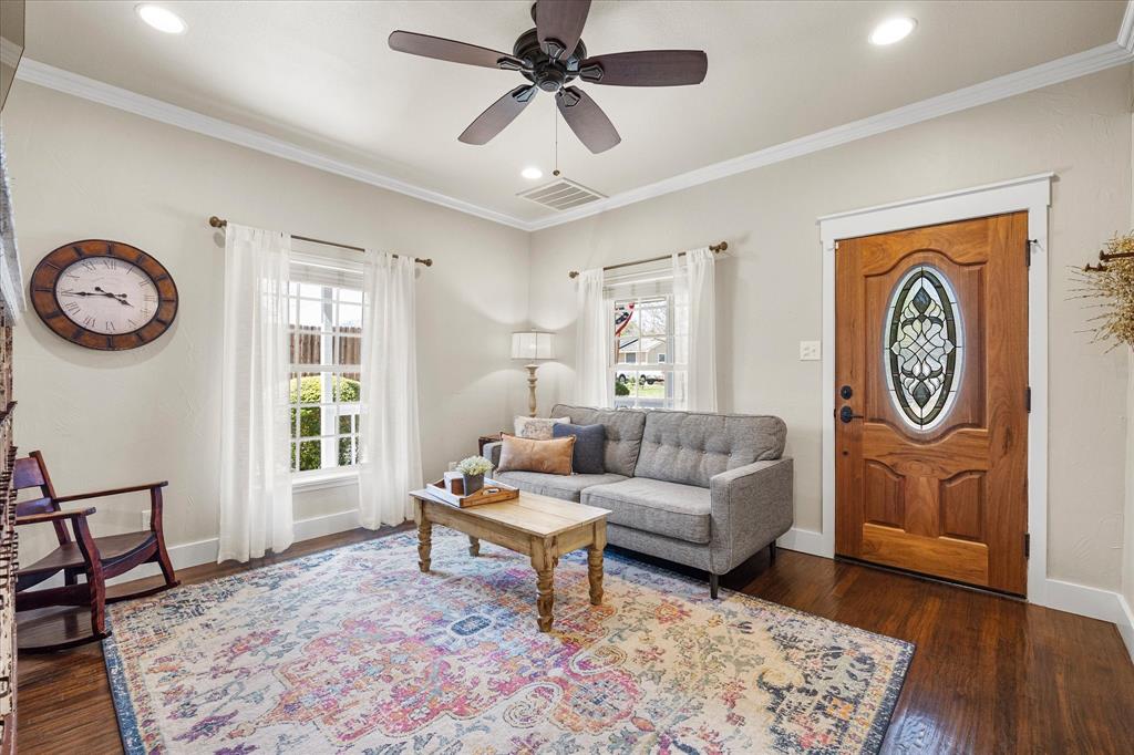 508 SAINT MARY Street