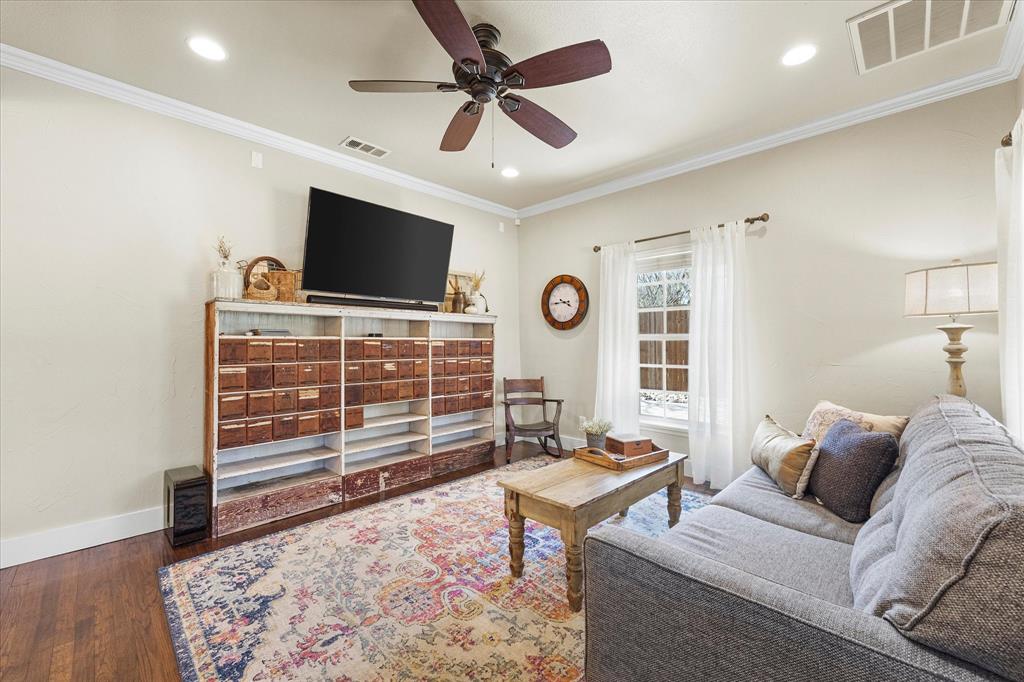 508 SAINT MARY Street