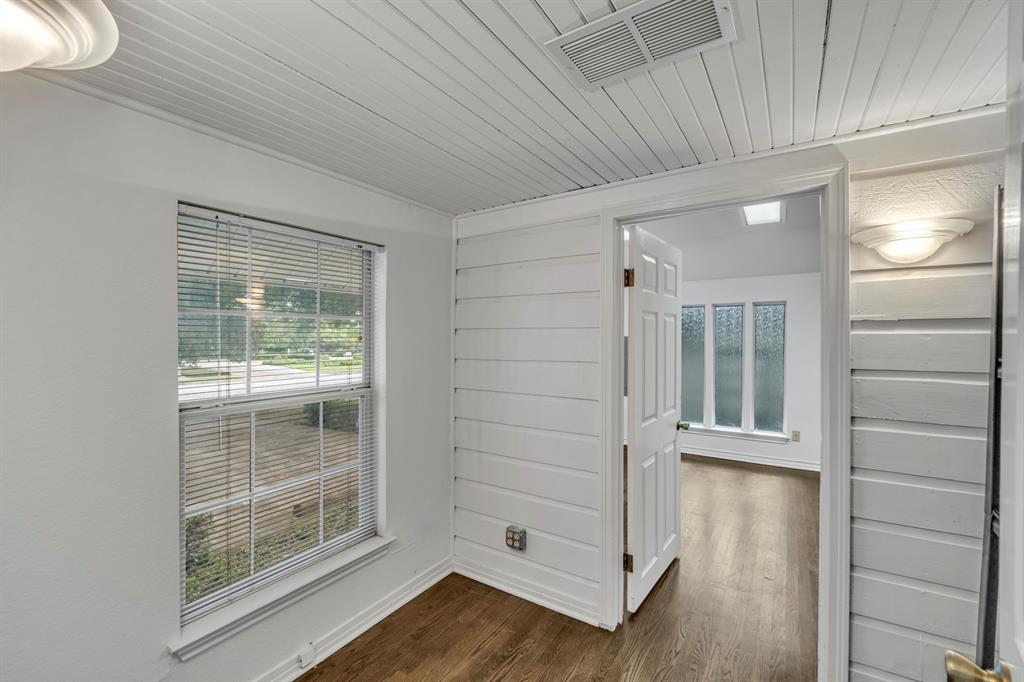 Daggett E Add - Commercial Lease