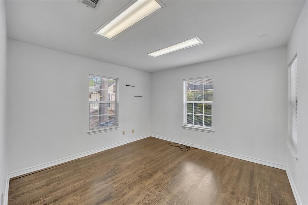 Daggett E Add - Commercial Lease