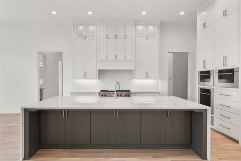 Tiny photo for 1106 Knoll Crest Drive, Mansfield, TX 76063 (MLS # 20963665)