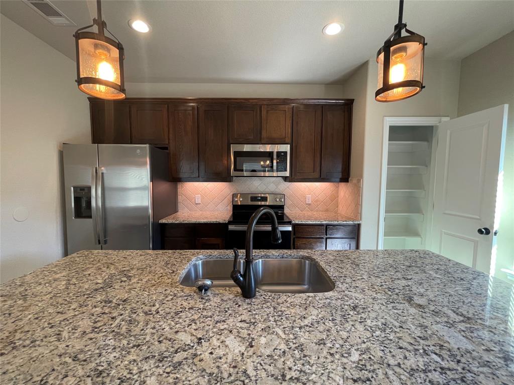 Yeoman Add - Residential Lease