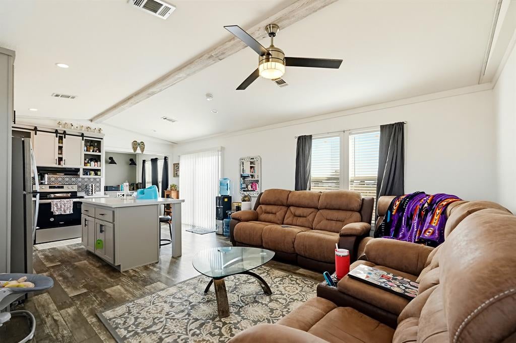4484 County Road 493