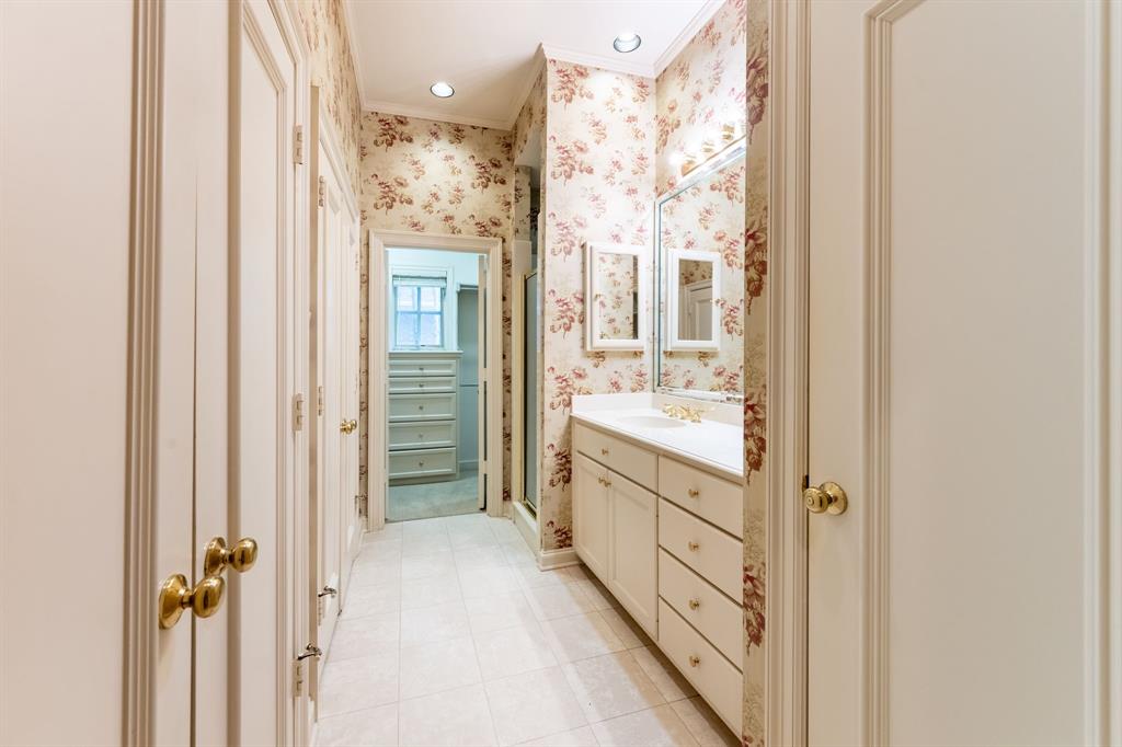 Windward Slope - Residential