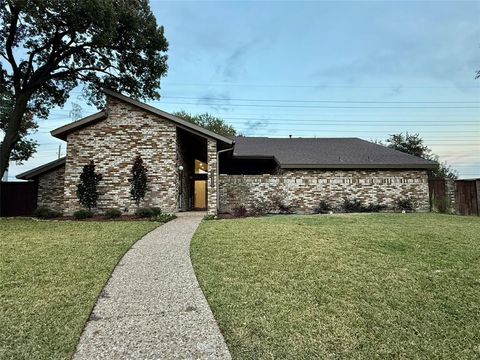 17119 Skelton Place Dallas TX 75248