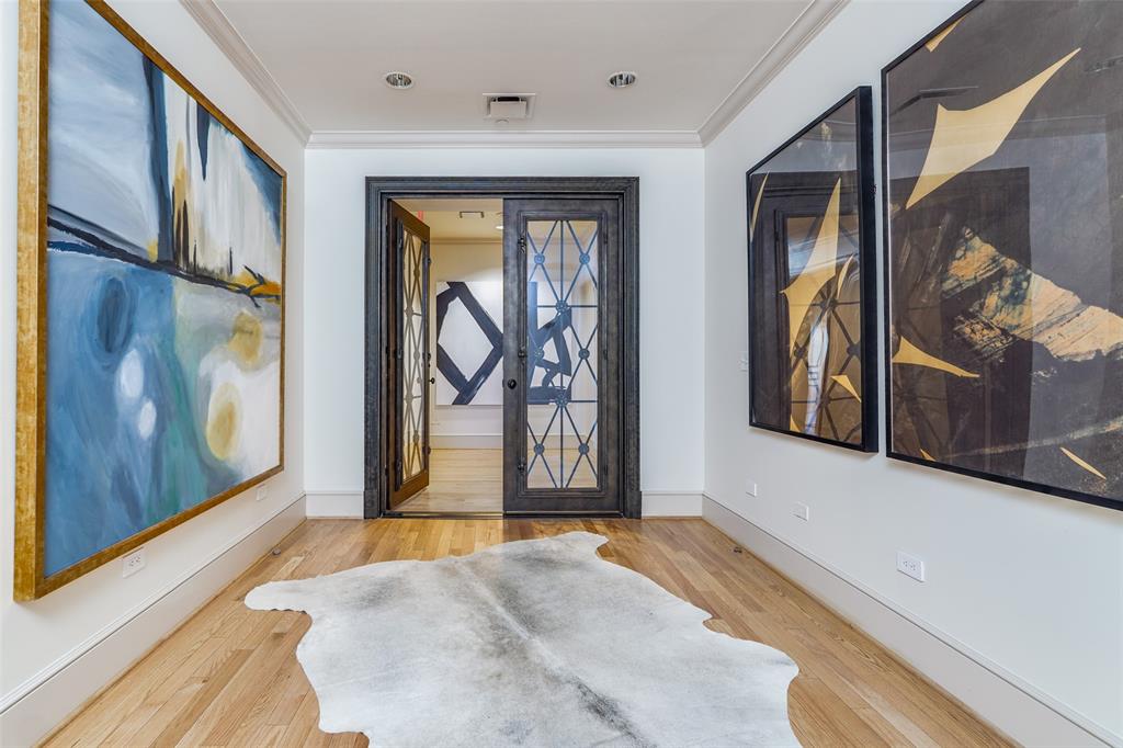 3505 Turtle Creek Boulevard 2A