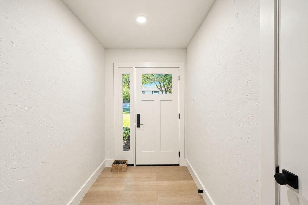 1904 Apollo Road