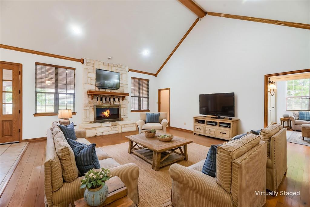 9757 Neal Road