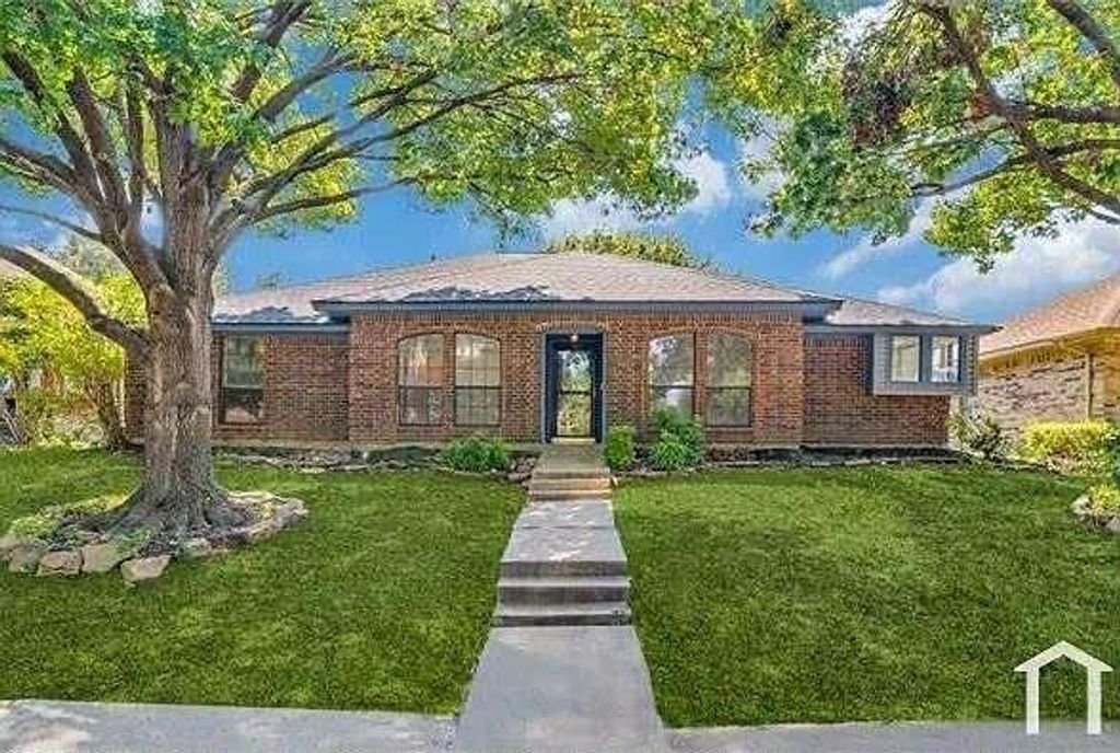 Photo of 4421 Seedling Lane, Mesquite, TX 75150 (MLS # 21074624)