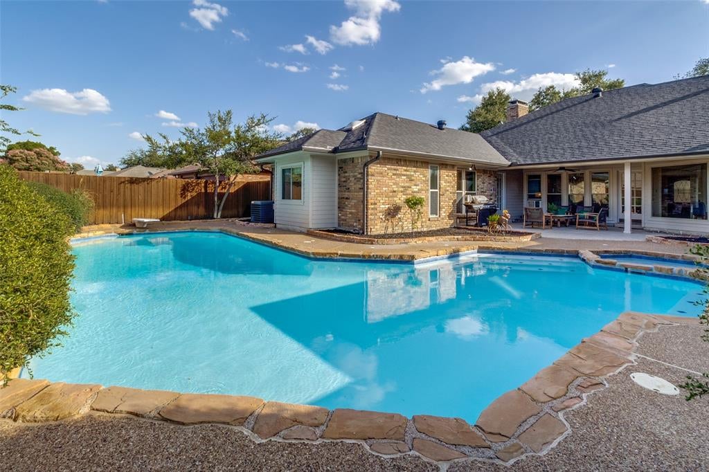 16308 Fallkirk Drive