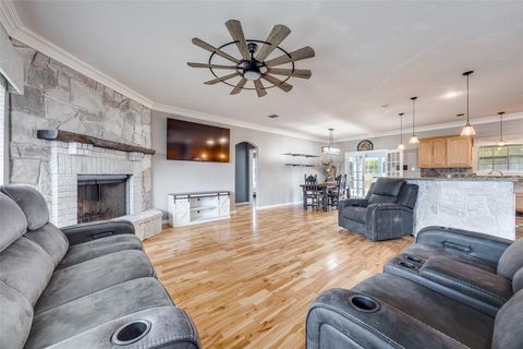 171 Chestnut Road Whitewright TX 75491