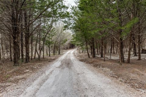 Tiny photo for 171 Chestnut Road, Whitewright, TX 75491 (MLS # 21203830)