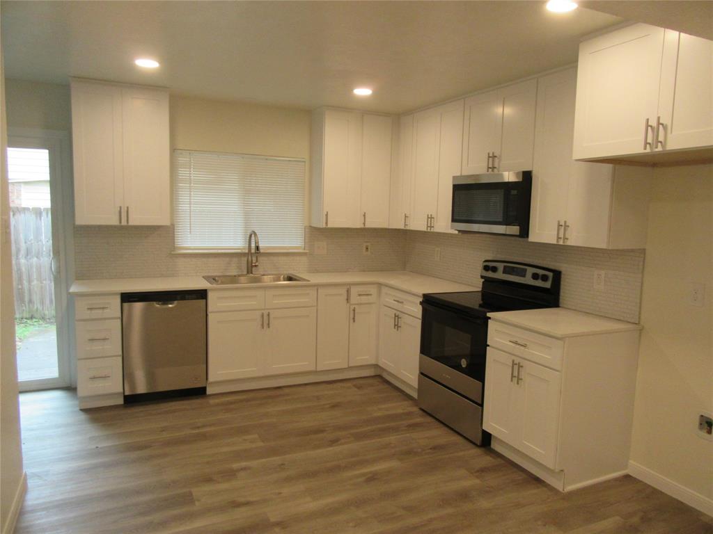 2622 Branch Oaks Drive