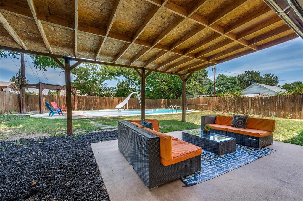 2207 Fairfax Drive