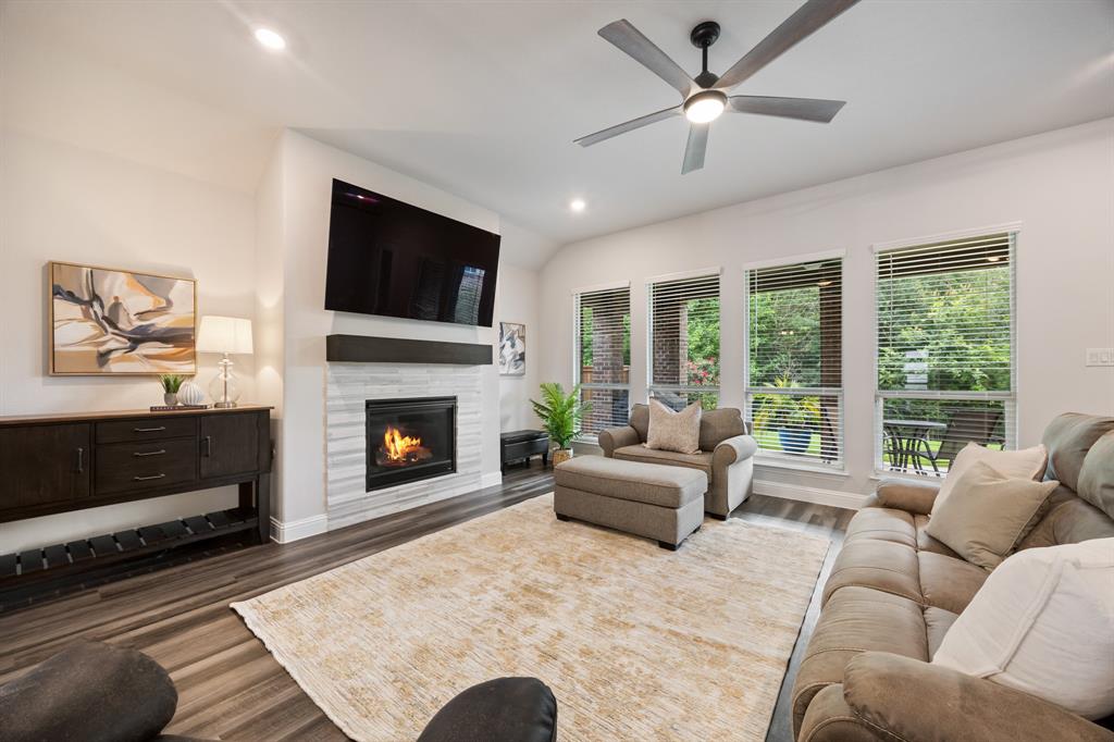 3712 Chapman Circle