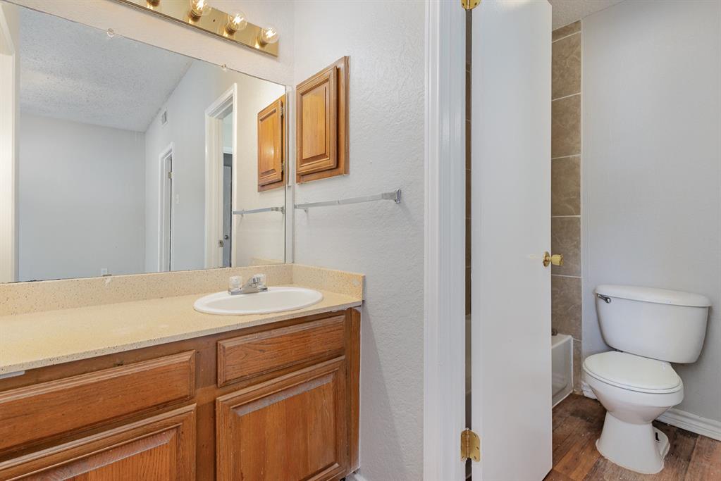 Meadows Condo - Residential