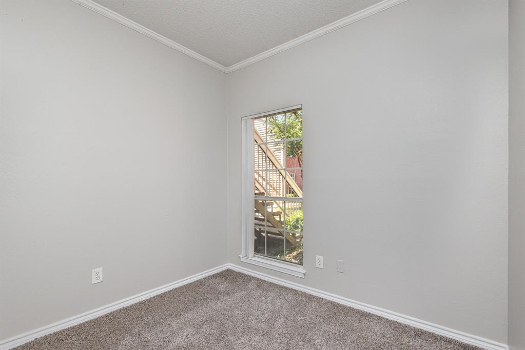 Meadows Condo - Residential