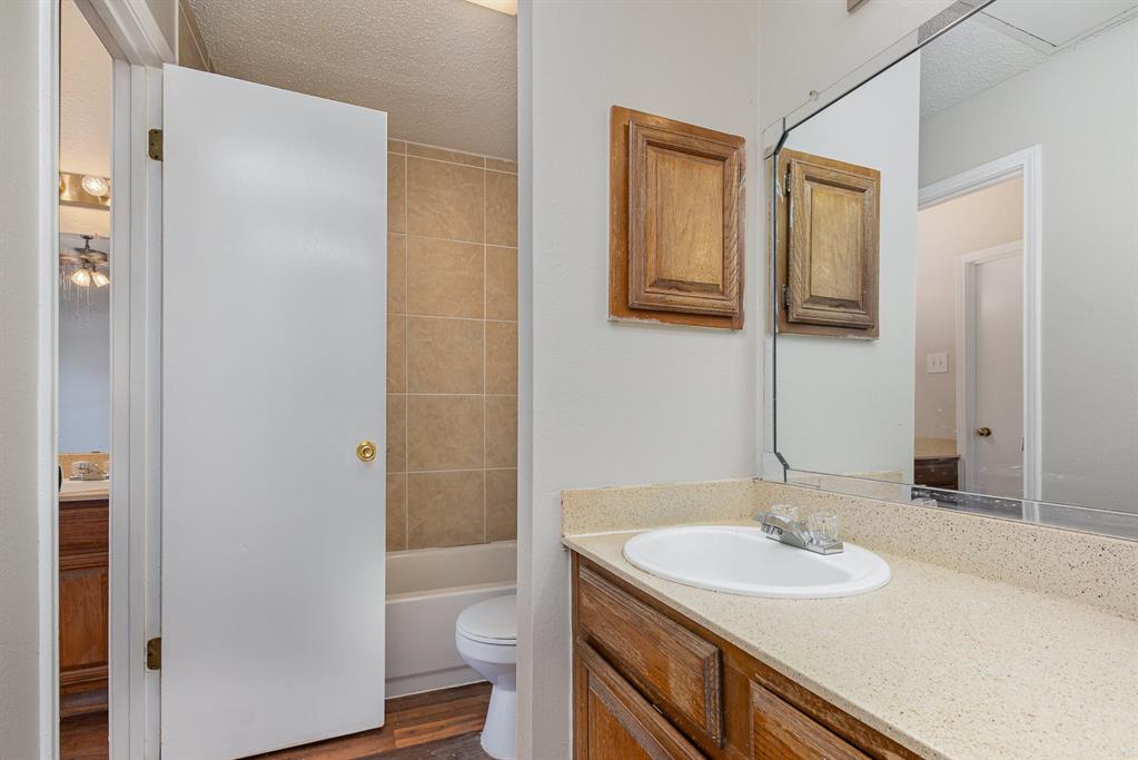 Meadows Condo - Residential