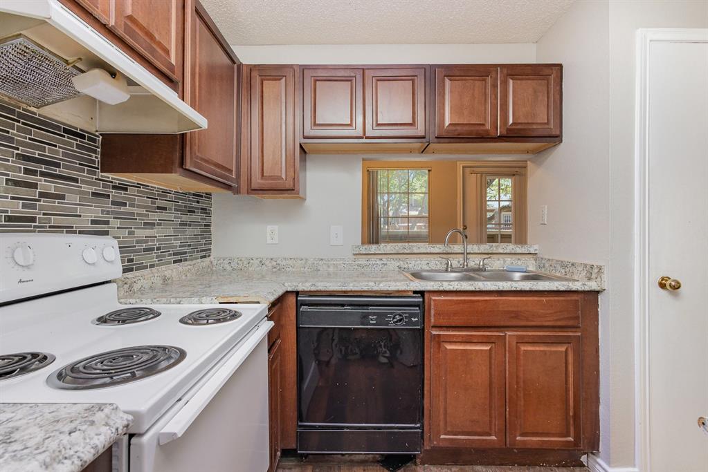 Meadows Condo - Residential