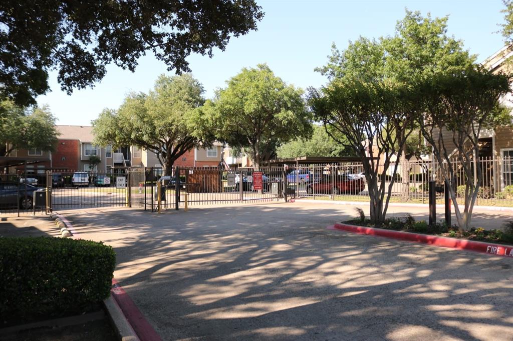 Meadows Condo - Residential