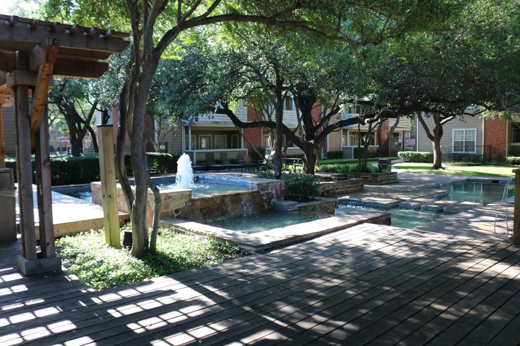 Meadows Condo - Residential