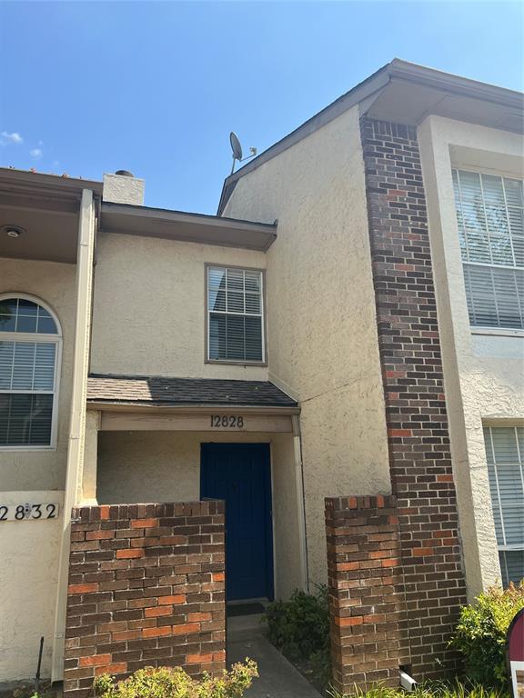 Creekbend Twnhms - Residential Lease