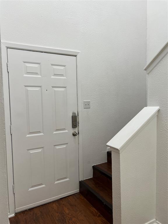 Creekbend Twnhms - Residential Lease