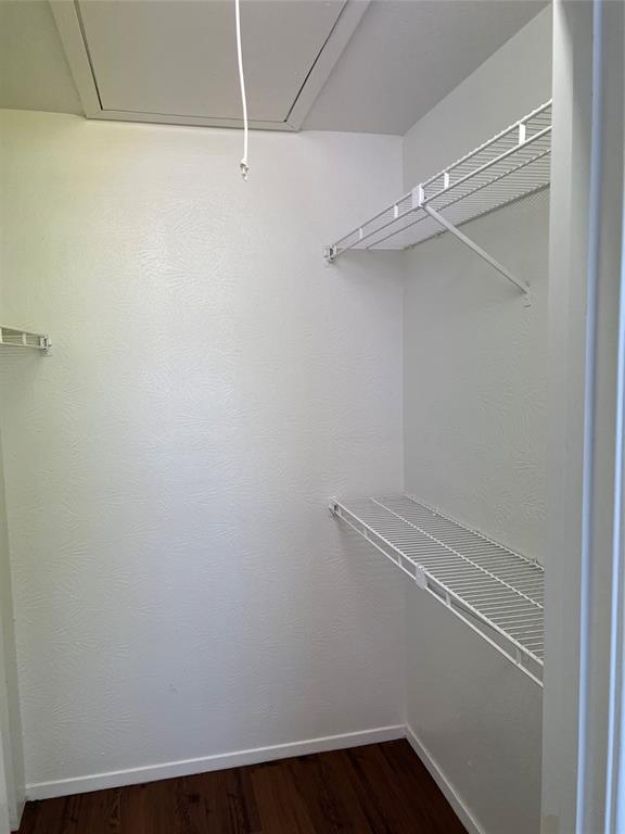 Creekbend Twnhms - Residential Lease