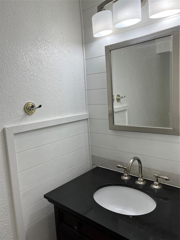 Creekbend Twnhms - Residential Lease