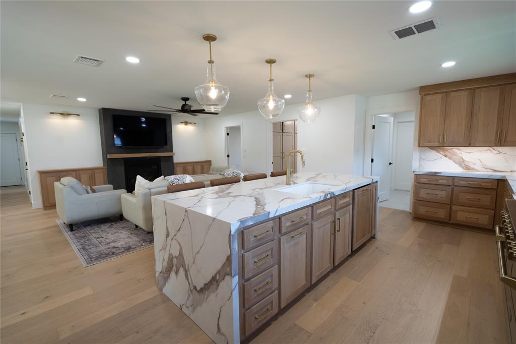 9625 Smitherman Drive