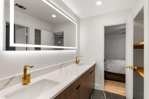 Tiny photo for 9415 Hill View Drive, Dallas, TX 75231 (MLS # 21148304)