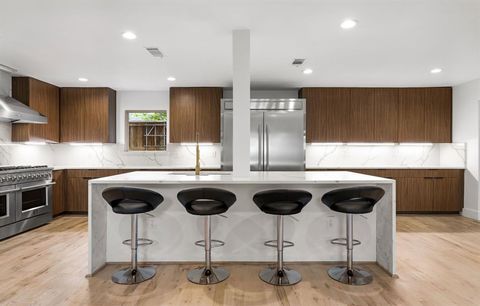 Tiny photo for 9415 Hill View Drive, Dallas, TX 75231 (MLS # 21148304)