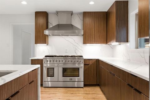 Tiny photo for 9415 Hill View Drive, Dallas, TX 75231 (MLS # 21148304)