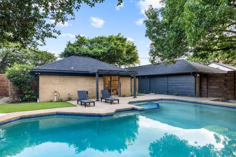 Tiny photo for 9415 Hill View Drive, Dallas, TX 75231 (MLS # 21148304)