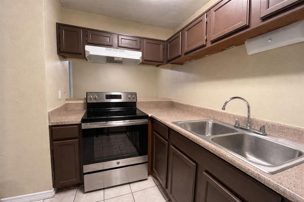 Cimarron Court Condo Ph 1 - Residential