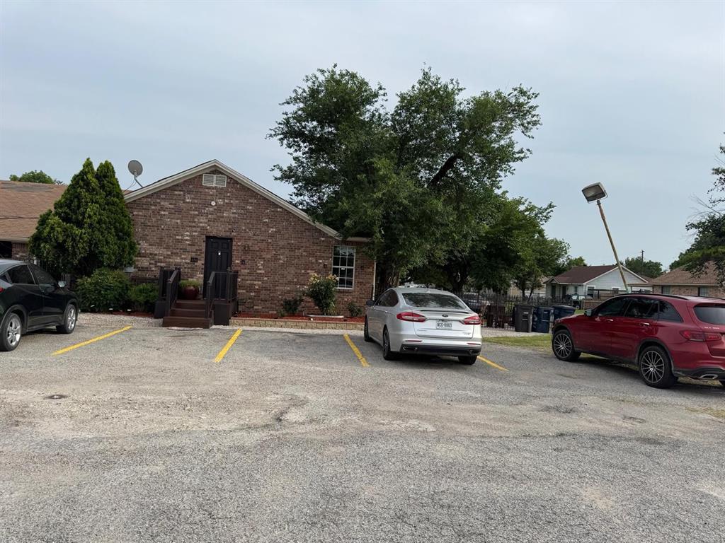 2340 N Chandler Drive E