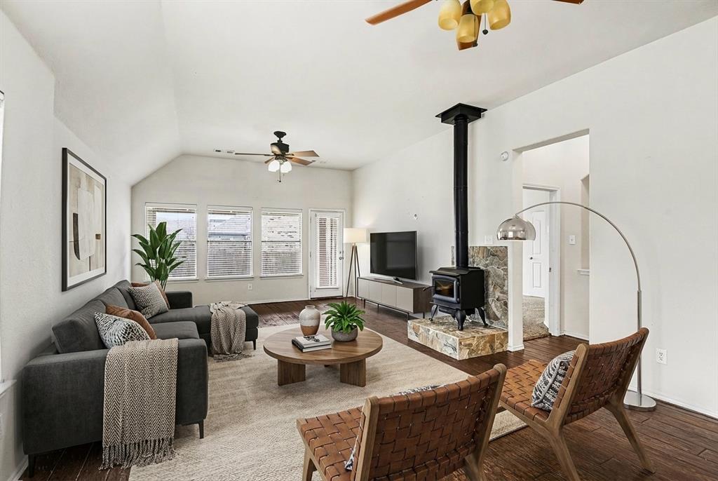 709 Ridgewater Trail