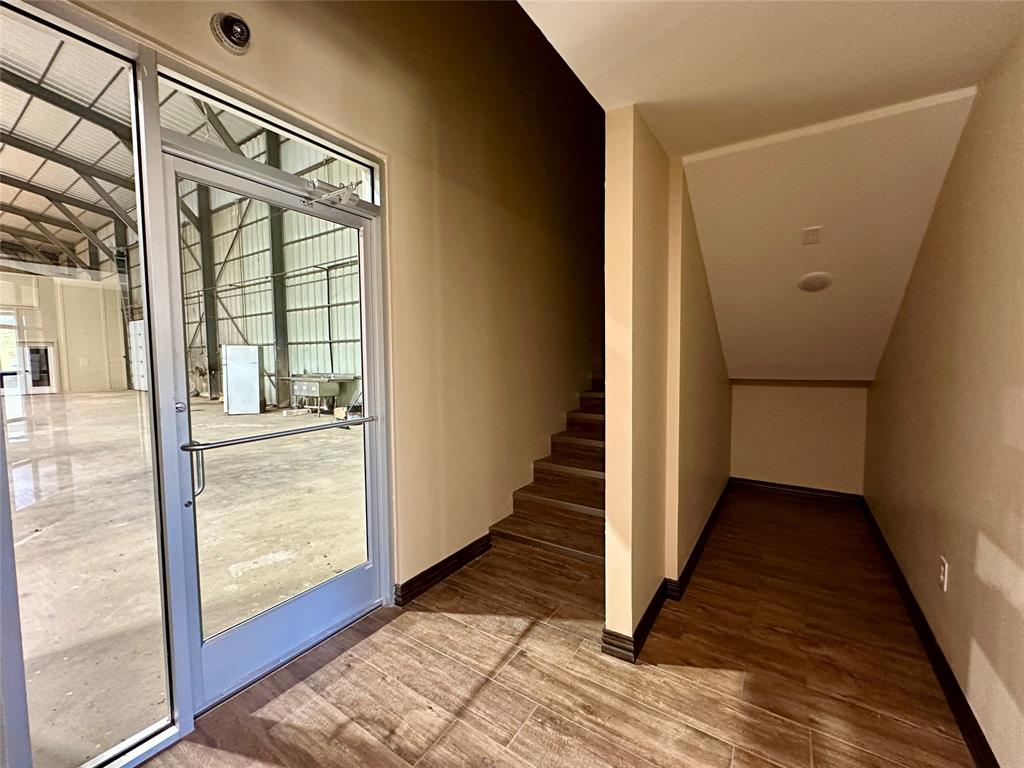 ABST 685 TR 5A A J PATTON - Commercial Sale