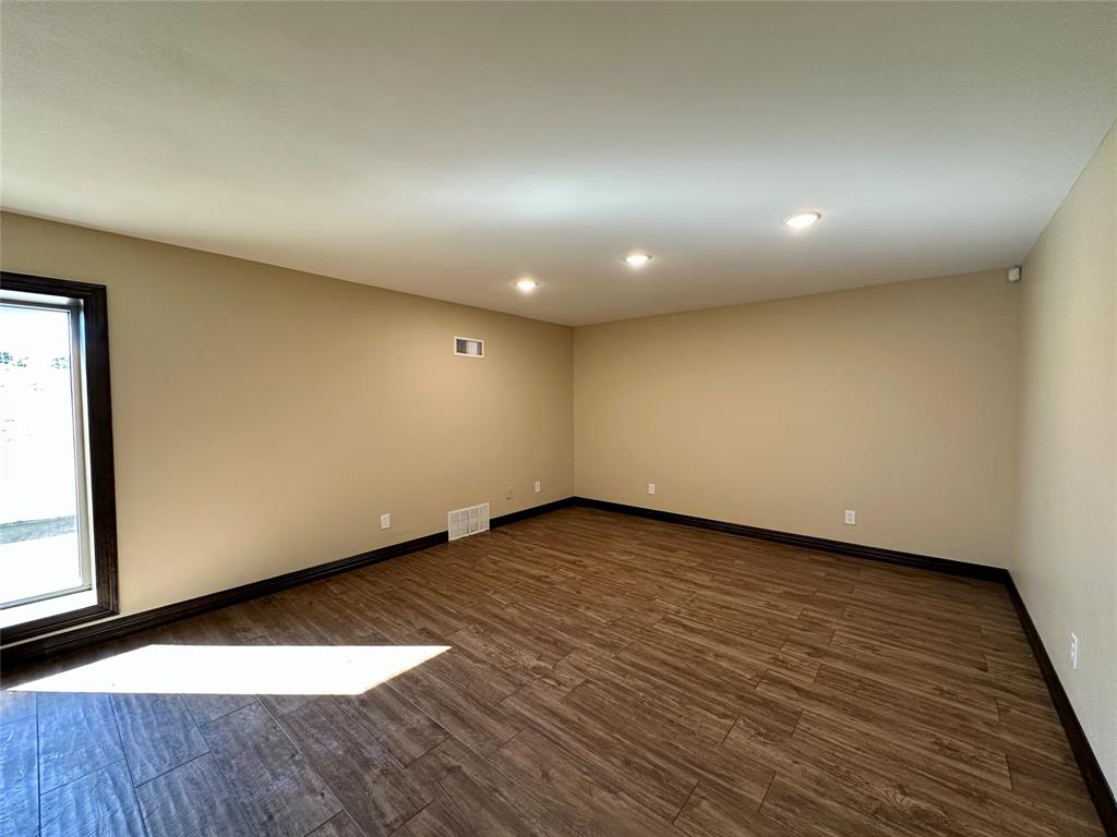 ABST 685 TR 5A A J PATTON - Commercial Sale