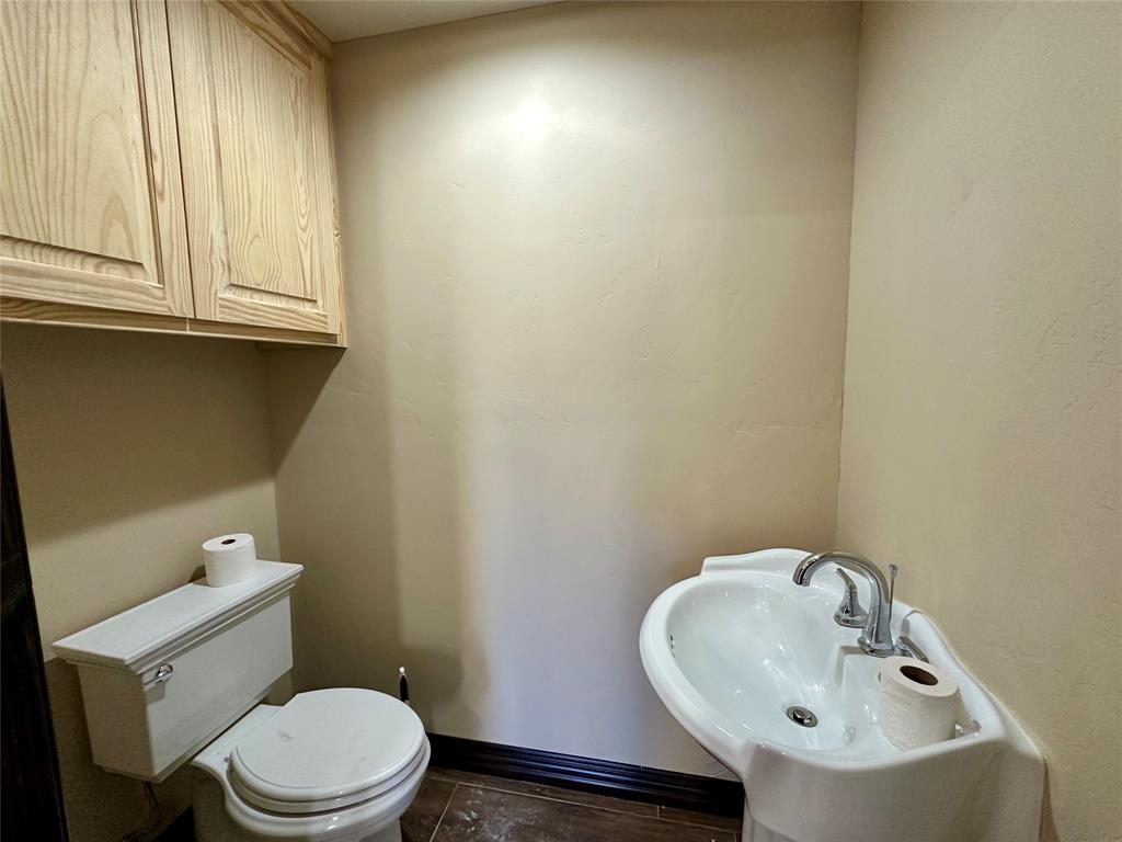 ABST 685 TR 5A A J PATTON - Commercial Sale