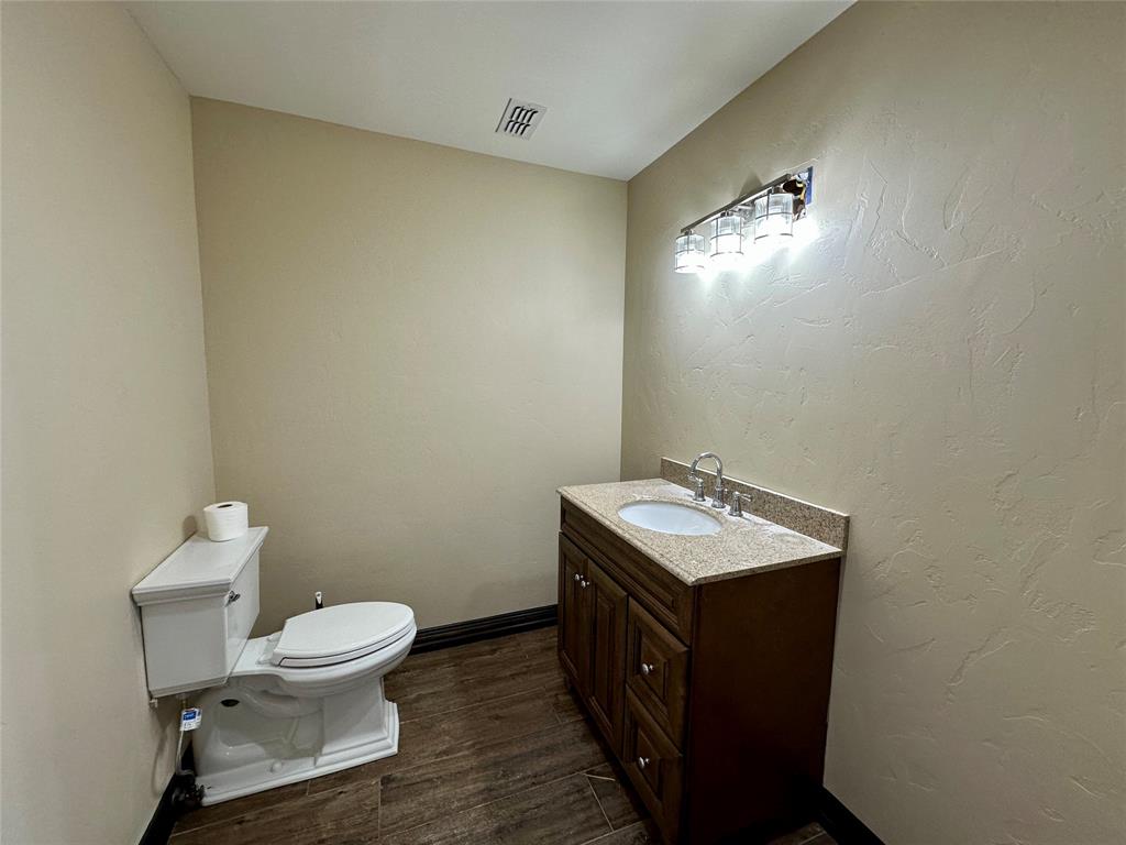 ABST 685 TR 5A A J PATTON - Commercial Sale