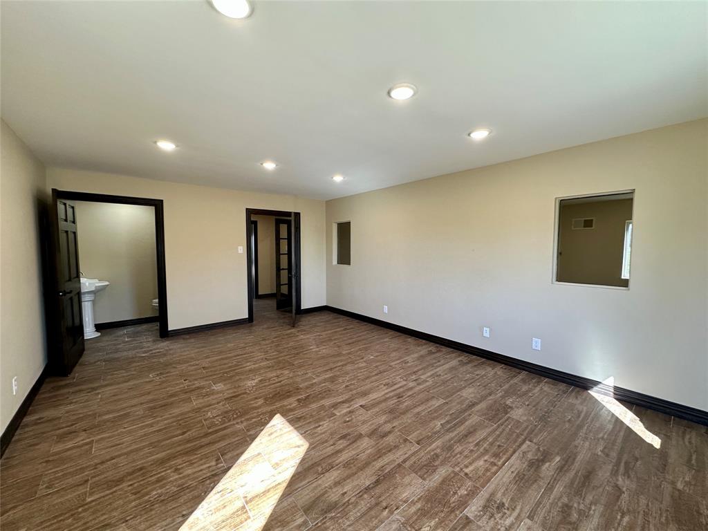 ABST 685 TR 5A A J PATTON - Commercial Sale