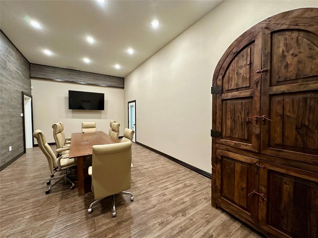 ABST 685 TR 5A A J PATTON - Commercial Sale