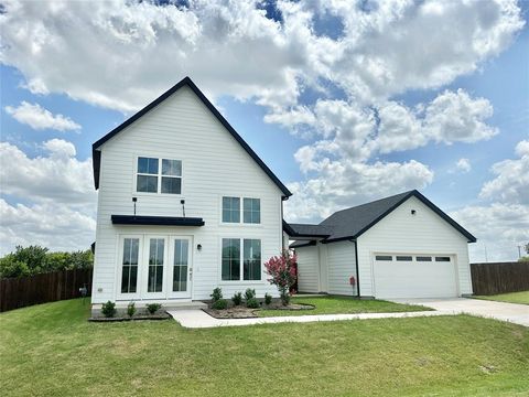 1432 Bluebonnet Boulevard Gainesville TX 76240